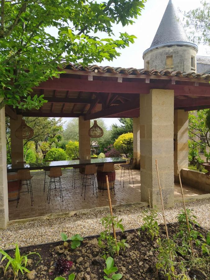 Chateau De La Grave Bourg-sur-Gironde Exterior foto