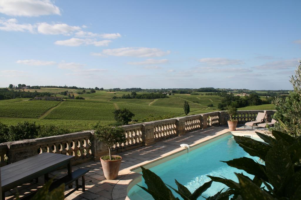 Chateau De La Grave Bourg-sur-Gironde Exterior foto